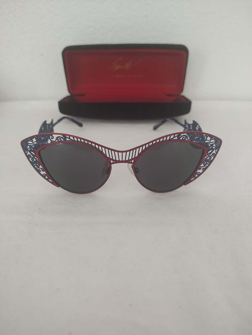 Vermeer, Vintage Style Ornate Cat Eye Sunglasses, Blue & Red Filigree Design,